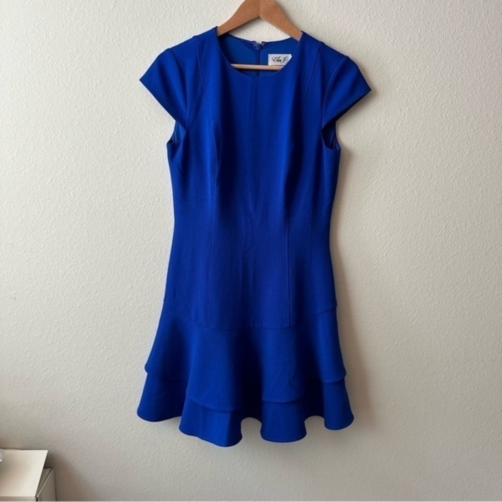 Eliza J Cole Blue Stretch Slimming Crepe Ruffle
Tiered Hem Sheath Dress - Size 6 - Picture 1 of 7